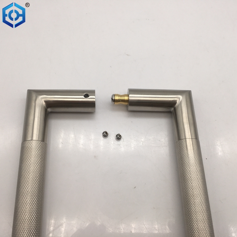 manijas de lat&oacute;n de sat&eacute;n con muero