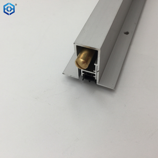 Sello automático debajo de la puerta con doble sello de bulbo de neopreno Caída de 1" - Barrido automático de puerta embutido de 36"