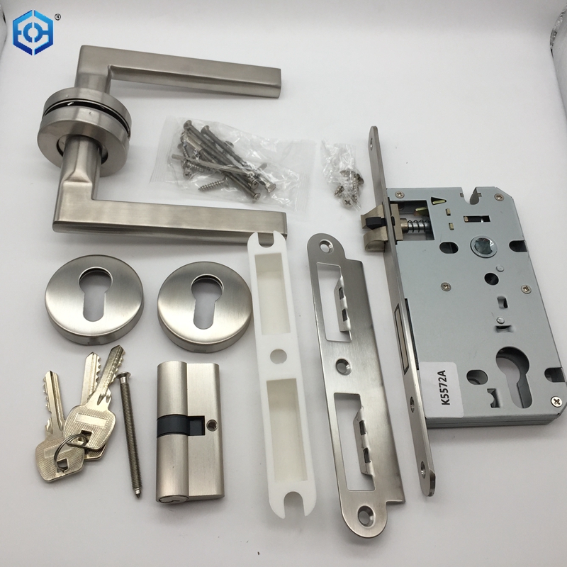 pestillo de cerradura de la puerta