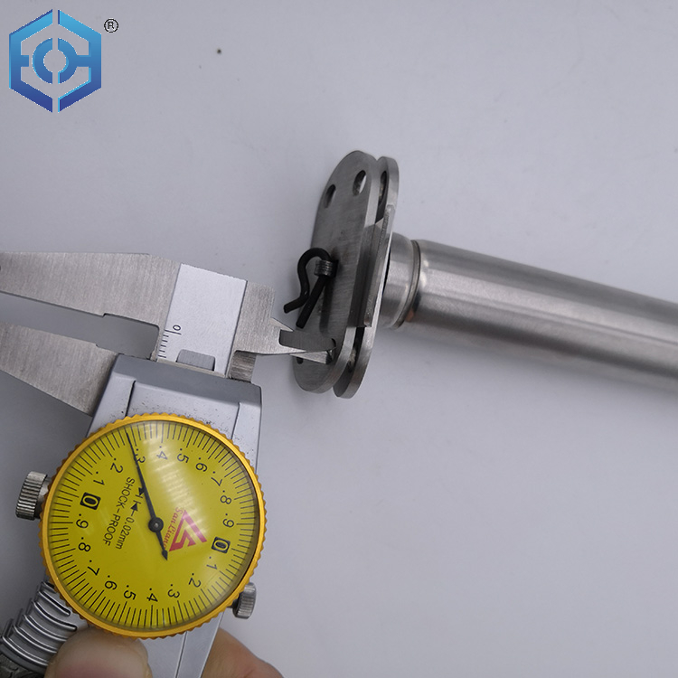 cadena de seguridad de la puerta de tormenta