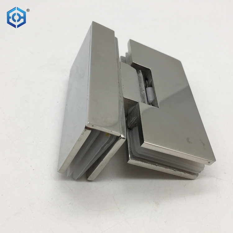 Ajustar la bisagra de la puerta de vidrio