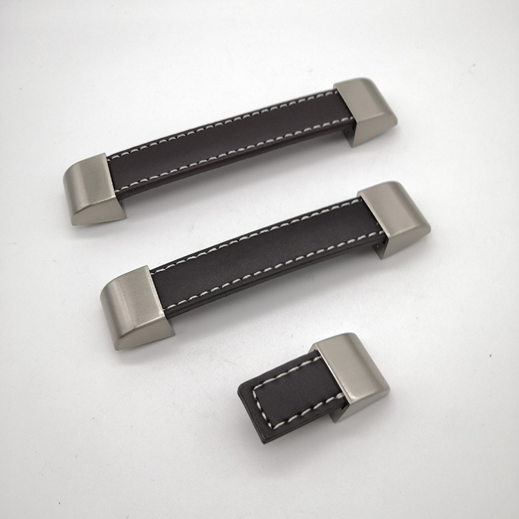 Tirador plateado para armario armario