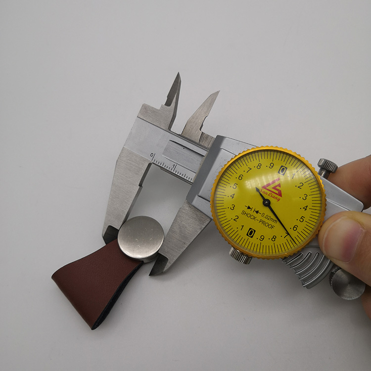 Tirador de aleaci&oacute;n de zinc con un solo orificio