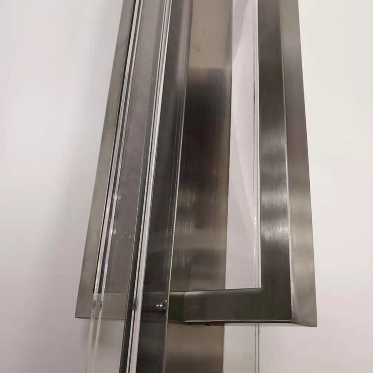 pomos y herrajes para puertas