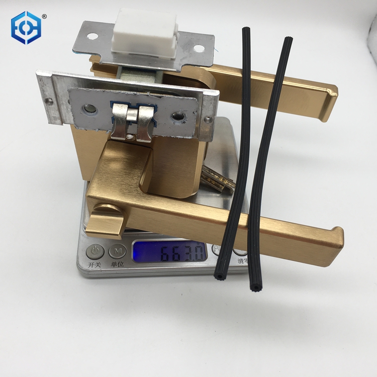 mech&oacute;n de la puerta del marco delgado