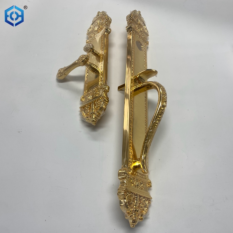 cerradura de la puerta de lat&oacute;n