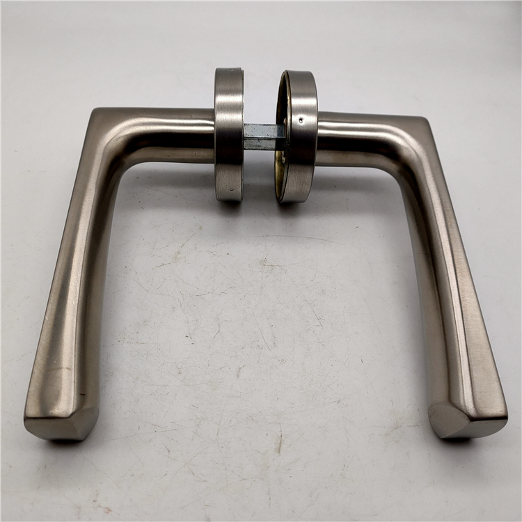 cerraduras de puertas y manijas