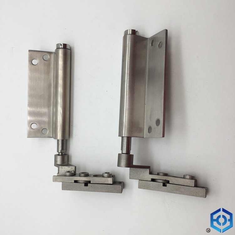 puertas del gabinete de esquina llena