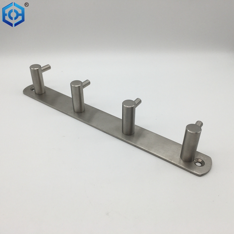 estante de pelaje montado en la pared