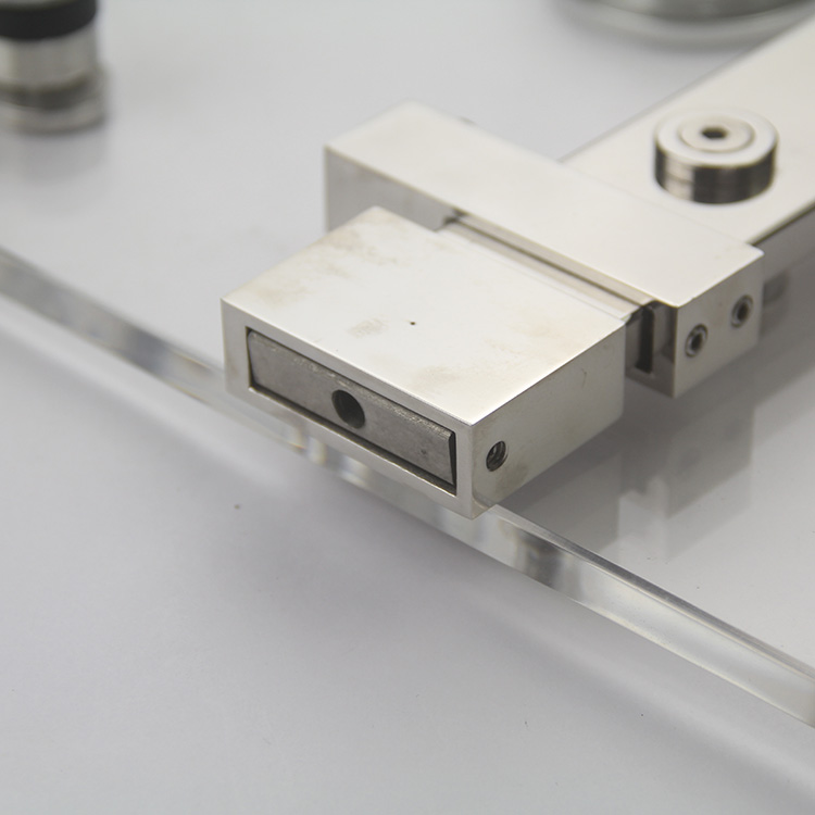 sistemas de puertas correderas telesc&oacute;picas