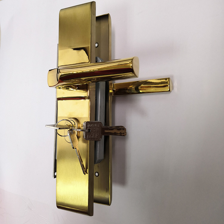 manijas de puerta de entrada