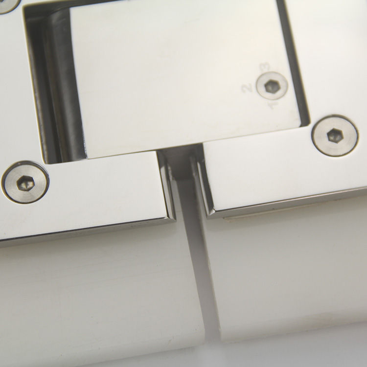 Abrazadera hidr&aacute;ulica para vidrio