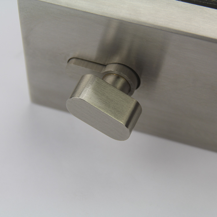 manija de la puerta de vidrio con cerradura