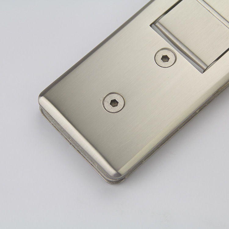 bisagras y manijas para puertas de ducha