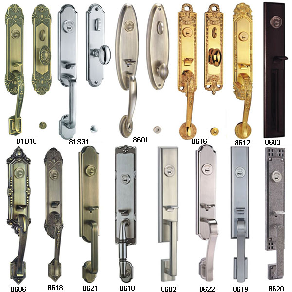 Puerta de entrada con cerradura de embutir