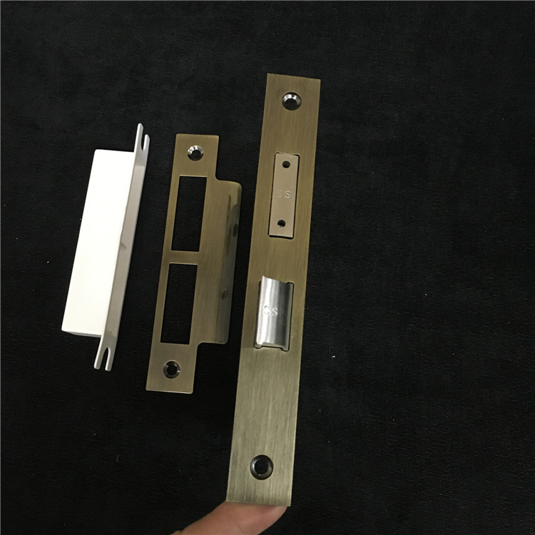 Cerradura est&aacute;ndar americana de bronce antiguo